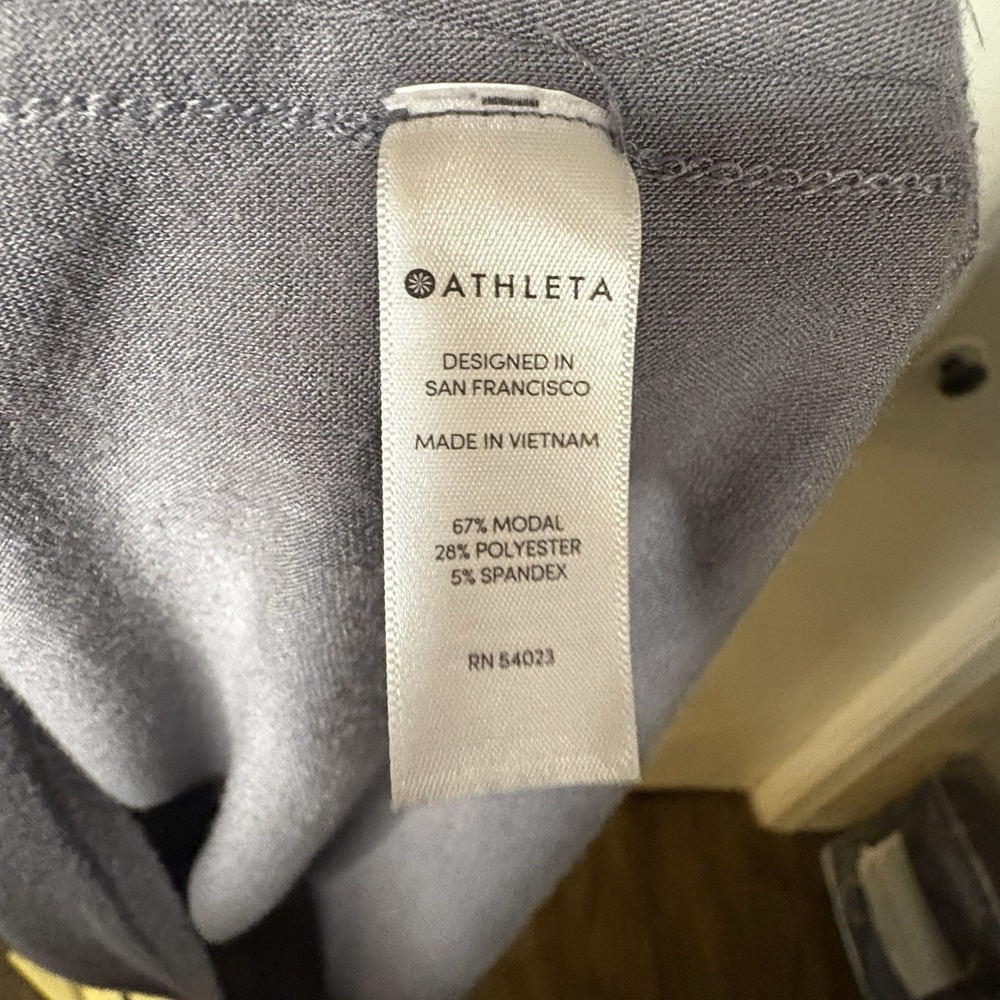 Athleta Gray Threadlight Asymmetrical Women's Lon… - image 7